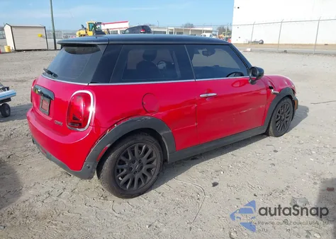 2021 Mini Hardtop Cooper z USA, uszkodzony, nr VIN WMWXR3C05M2M98124